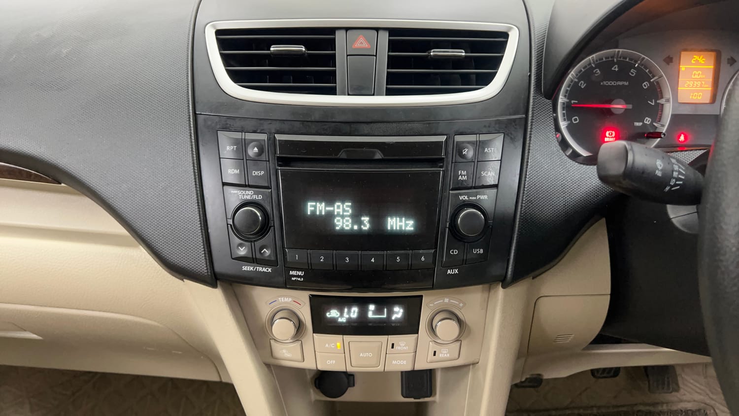 Used 2014 Maruti Suzuki Swift Dzire ZXI Petrol Manual interior MUSIC SYSTEM & AC CONTROL VIEW