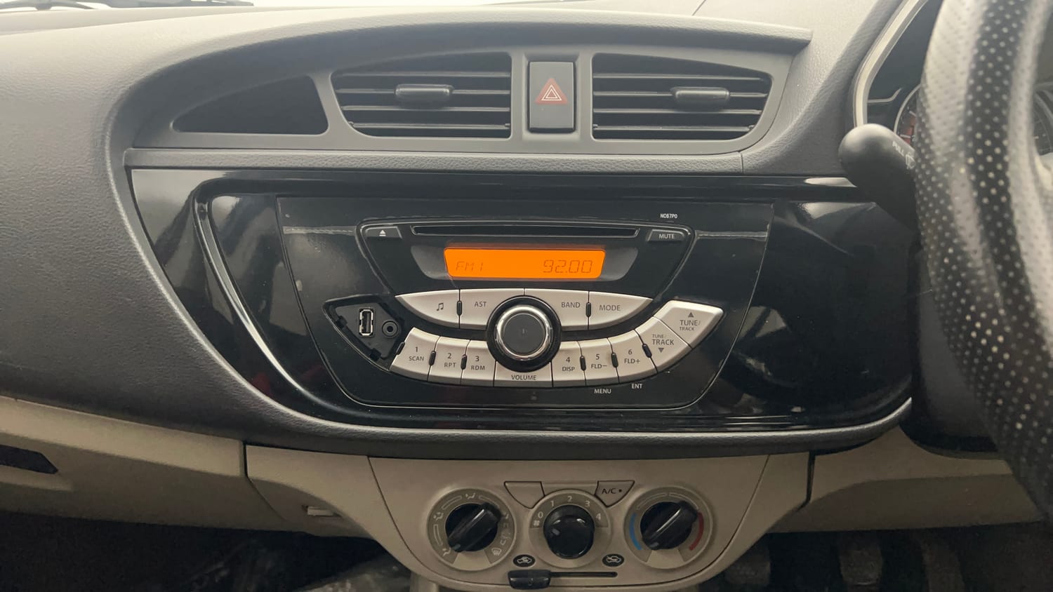 Used 2017 Maruti Suzuki Alto K10 VXi Petrol Manual interior MUSIC SYSTEM & AC CONTROL VIEW