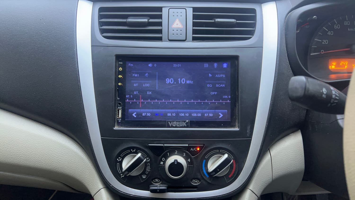 Used 2017 Maruti Suzuki Celerio VXi Petrol Manual interior MUSIC SYSTEM & AC CONTROL VIEW