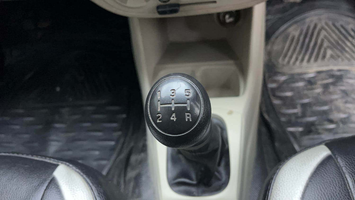 Used 2021 Maruti Suzuki Alto 800 LXi Petrol Manual interior GEAR  KNOB VIEW