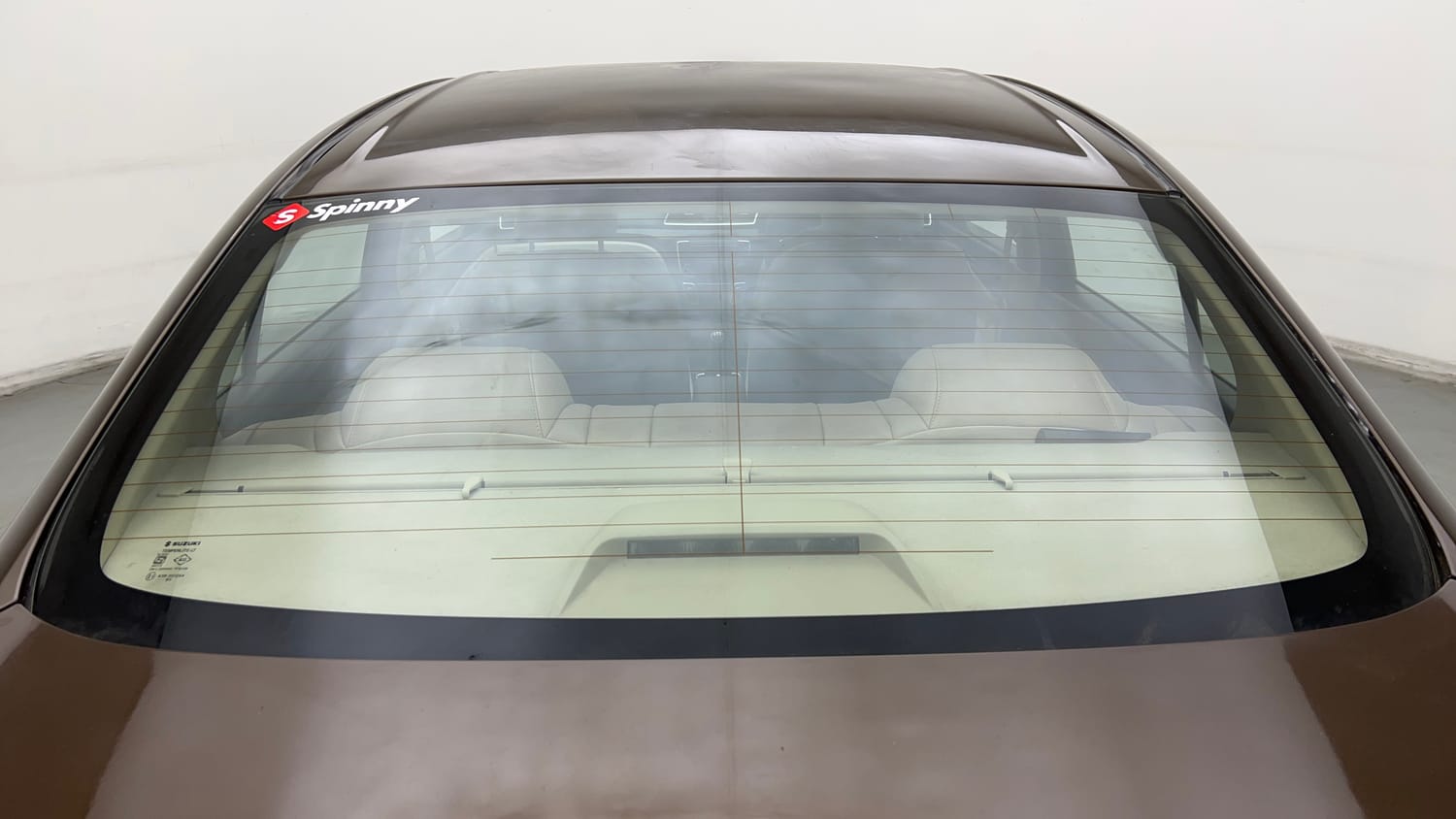 Used 2016 Maruti Suzuki Ciaz ZXi Petrol Manual exterior BACK WINDSHIELD VIEW