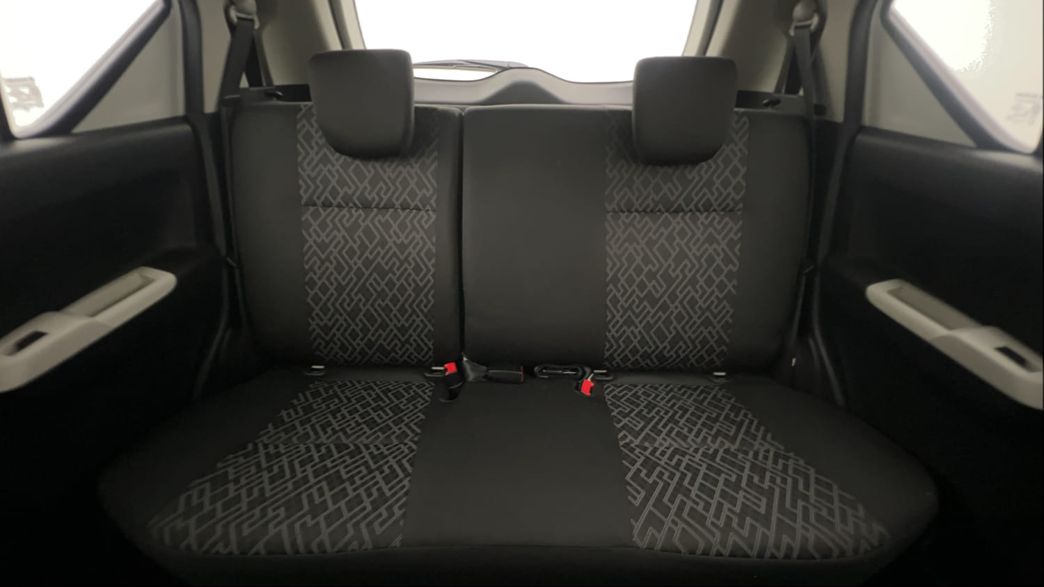 Used 2022 Maruti Suzuki Ignis Zeta 1.2 AMT Petrol Automatic interior REAR SEAT CONDITION VIEW