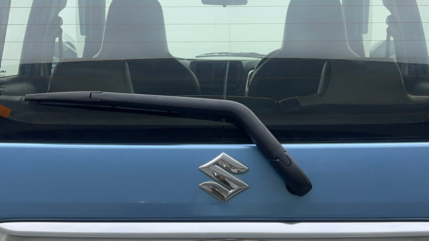 Used 2019 Maruti Suzuki Wagon R ZXi 1.2 AMT Petrol Automatic top_features Rear wiper