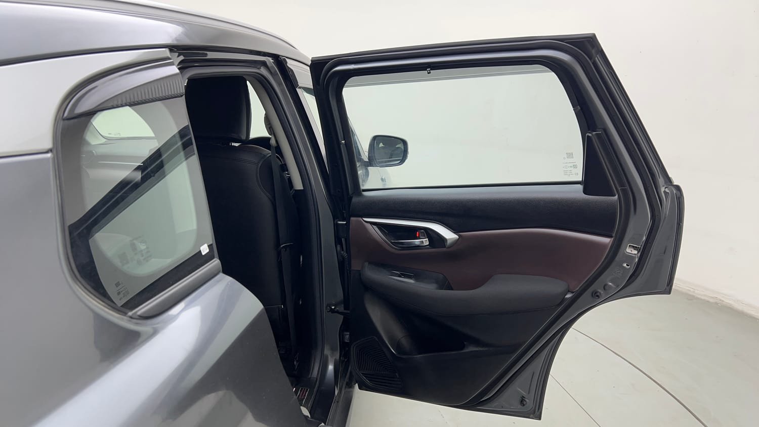 Used 2025 Maruti Suzuki Grand Vitara Delta Smart Hybrid Petrol Manual interior RIGHT REAR DOOR OPEN VIEW