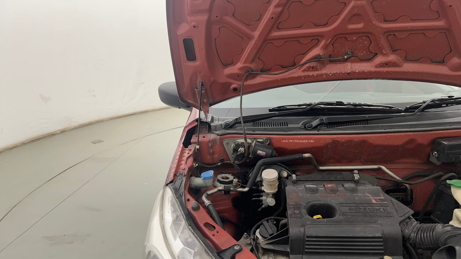 Used 2017 Maruti Suzuki Alto K10 VXi Petrol Manual engine ENGINE RIGHT SIDE HINGE & APRON VIEW