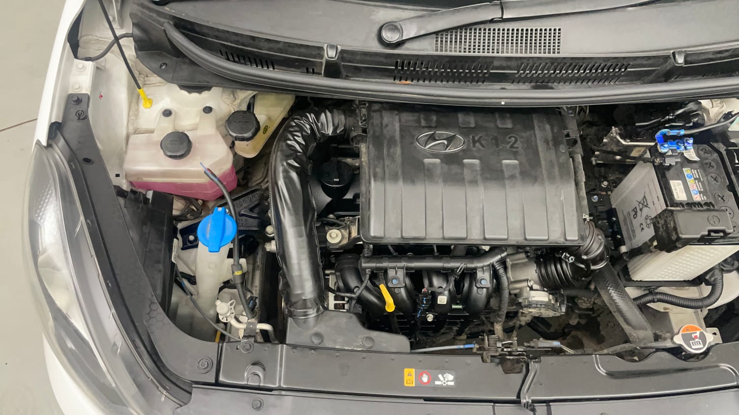 Used 2026 Hyundai Grand i10 Nios Magna 1.2 Kappa Petrol Manual engine ENGINE RIGHT SIDE VIEW