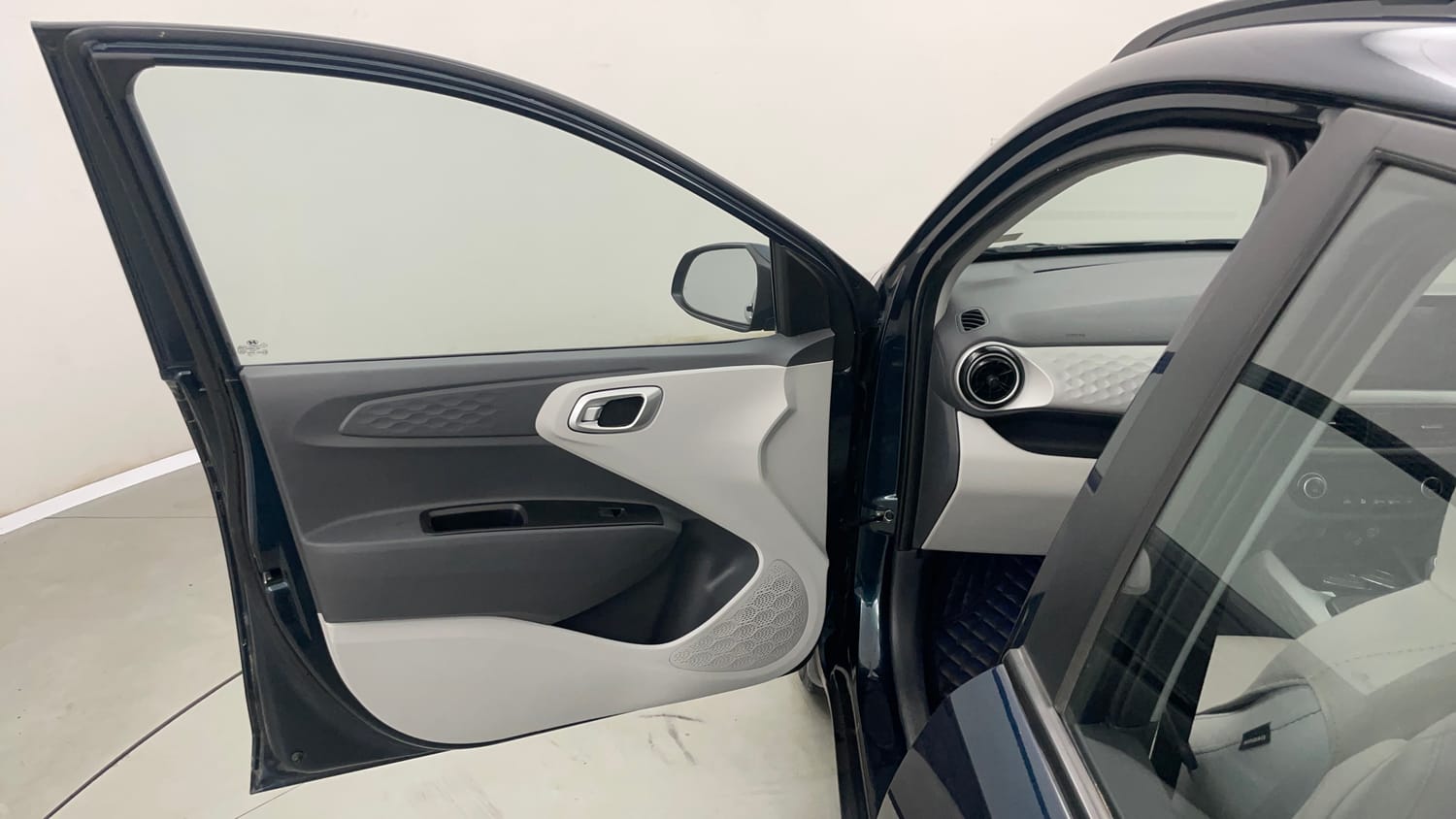 Used 2024 Hyundai Grand i10 Nios Asta 1.2 Kappa AMT Petrol Automatic interior LEFT FRONT DOOR OPEN VIEW