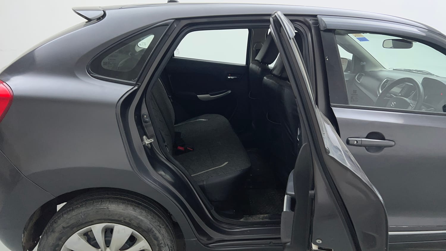 Used 2018 Maruti Suzuki Baleno Delta 1.2 Petrol Manual interior RIGHT SIDE REAR DOOR CABIN VIEW