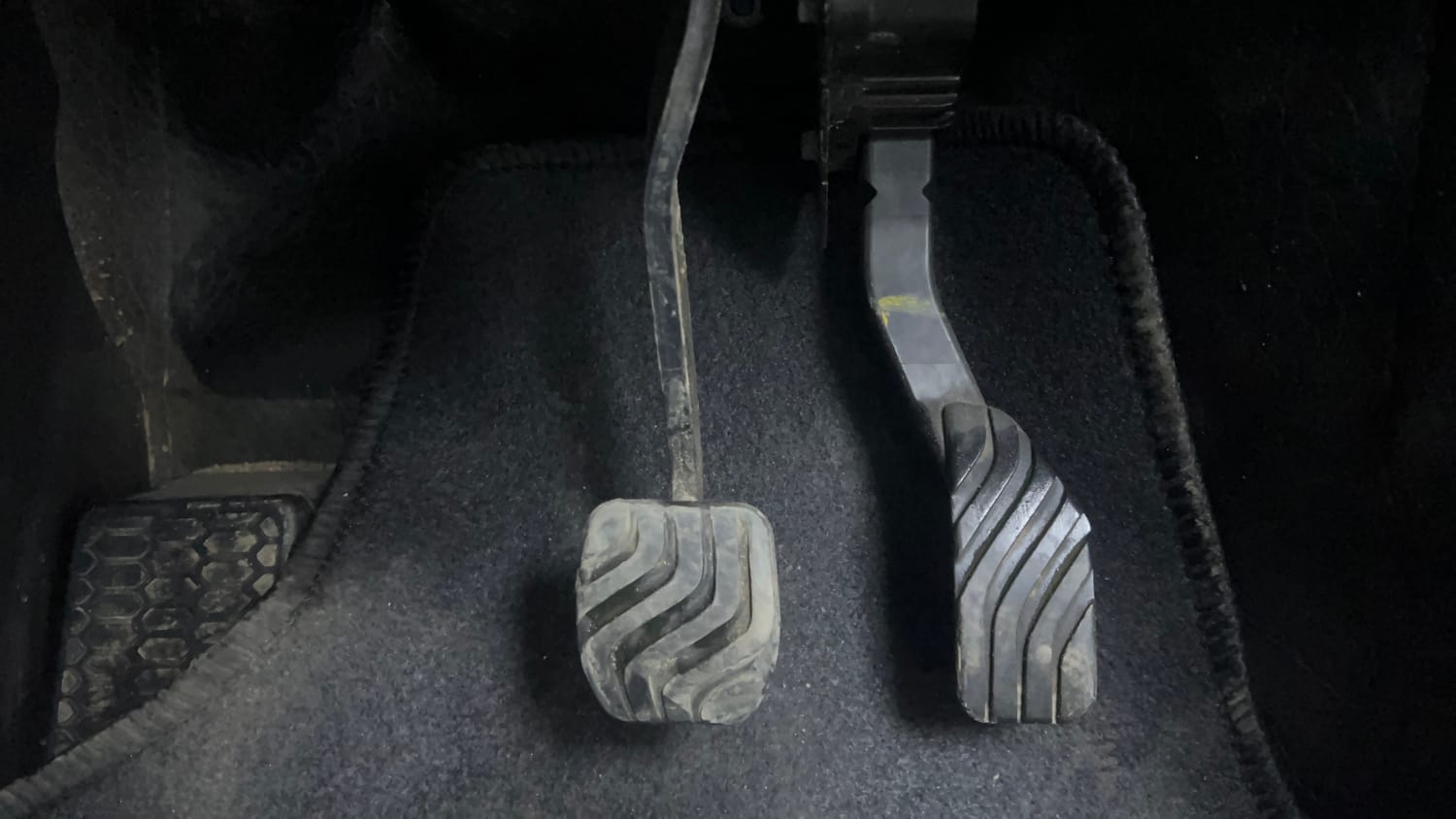 Used 2021 Renault Kiger RXT AMT Dual Tone Petrol Automatic interior PEDALS VIEW