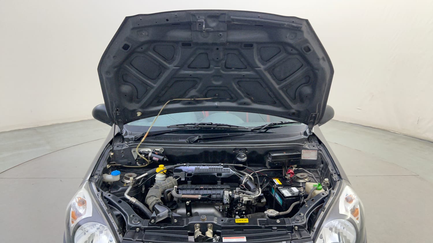 Used 2014 Maruti Suzuki Alto 800 Lxi Petrol Manual engine ENGINE & BONNET OPEN FRONT VIEW