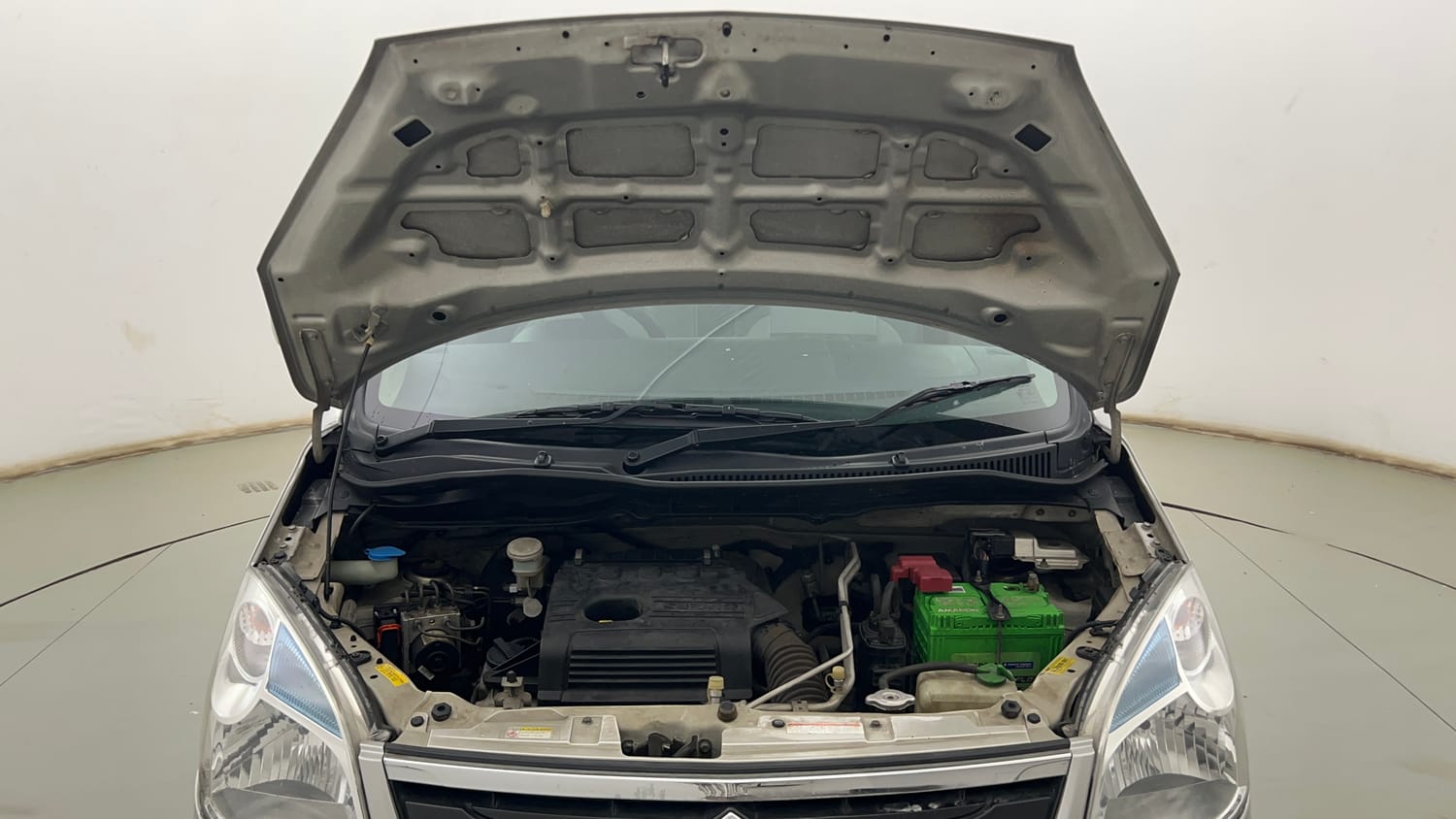 Used 2018 Maruti Suzuki Wagon R 1.0 VXI AMT (O) Petrol Automatic engine ENGINE & BONNET OPEN FRONT VIEW