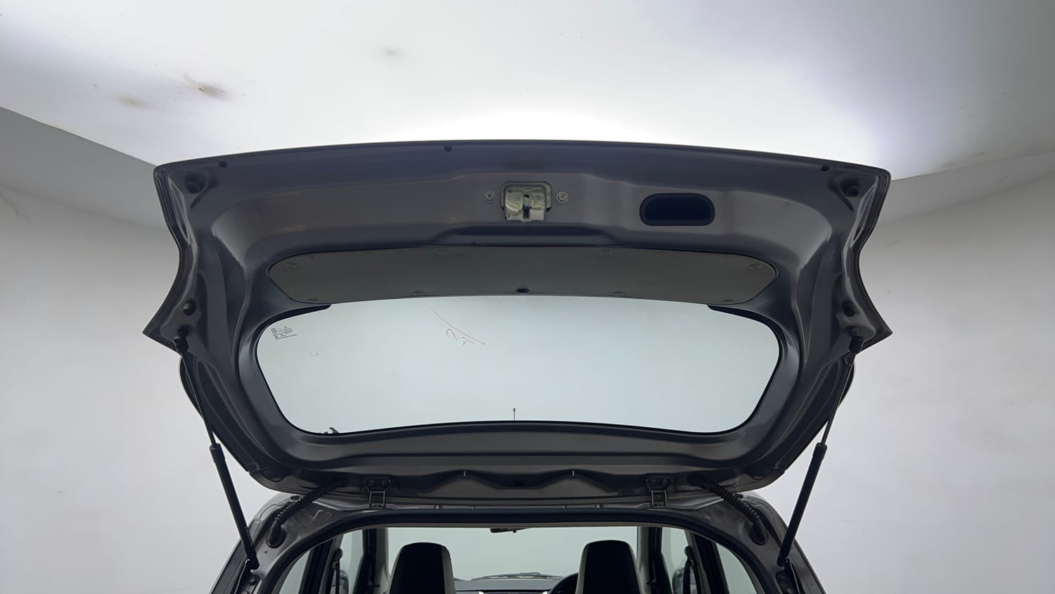 Used 2016 Maruti Suzuki Celerio VXi Petrol Manual interior DICKY DOOR OPEN VIEW
