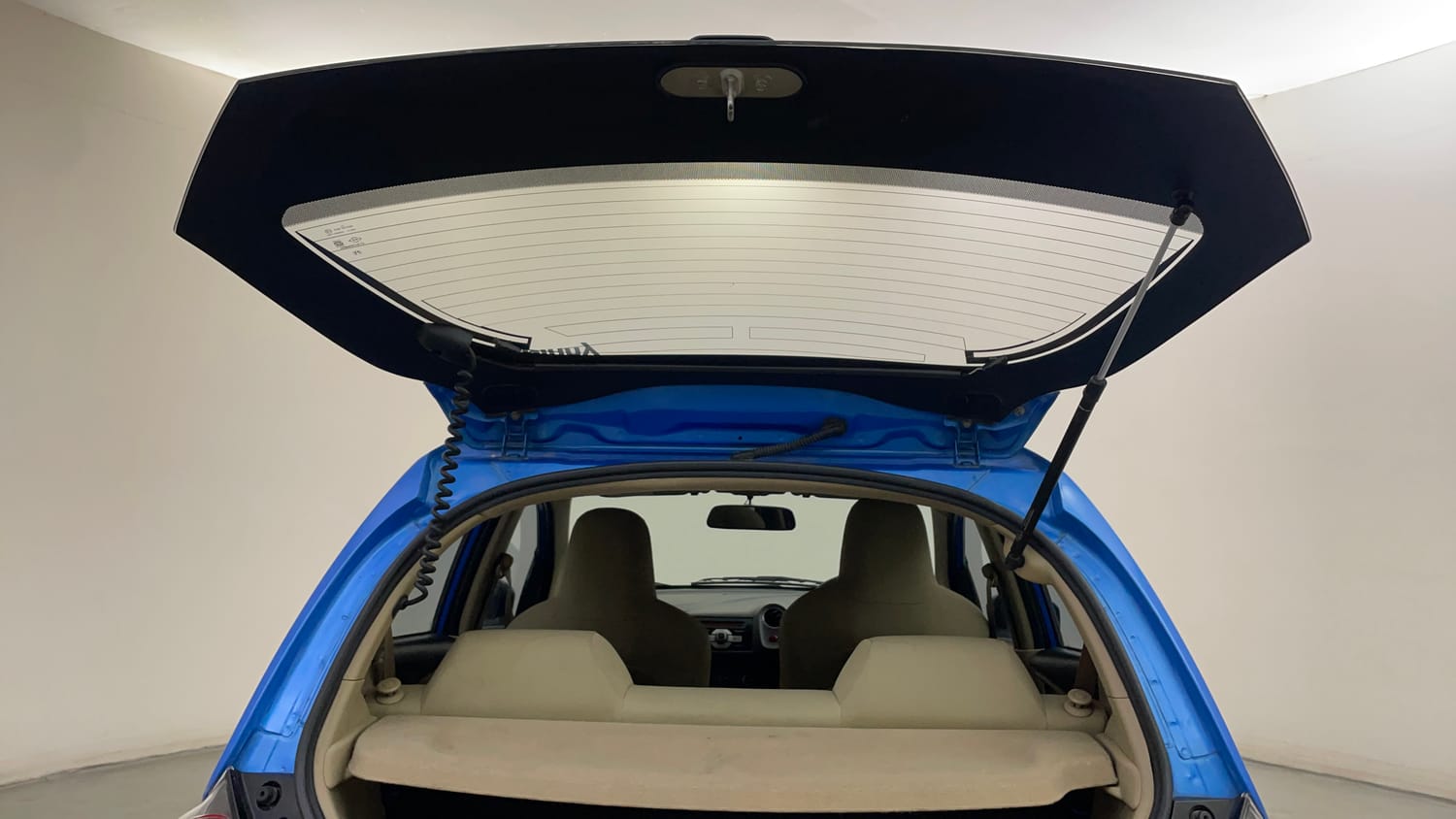Used 2013 Honda Brio VX MT Petrol Manual interior DICKY DOOR OPEN VIEW