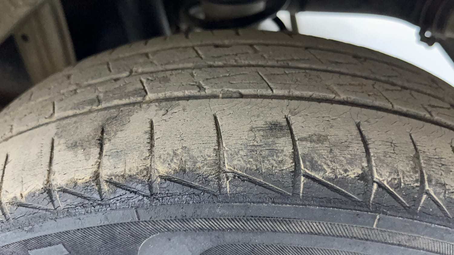 Used 2021 Maruti Suzuki Alto 800 LXi Petrol Manual tyres LEFT REAR TYRE TREAD VIEW