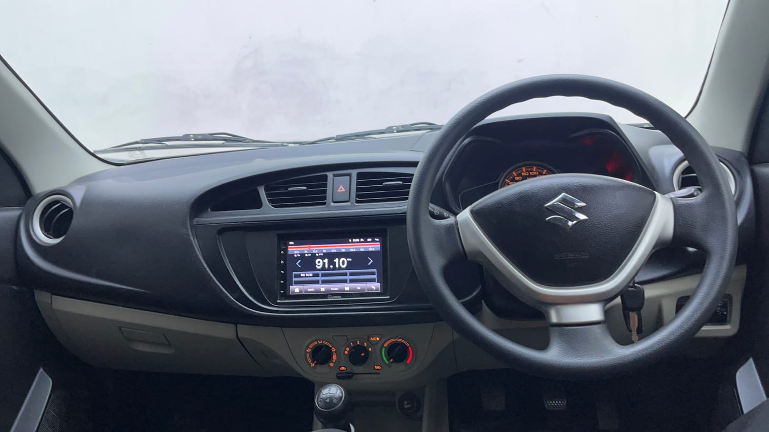 Used 2021 Maruti Suzuki Alto 800 LXi Petrol Manual interior DASHBOARD VIEW