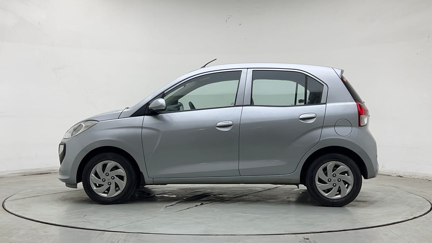 Used 2019 Hyundai Santro Asta Petrol Manual exterior LEFT SIDE VIEW