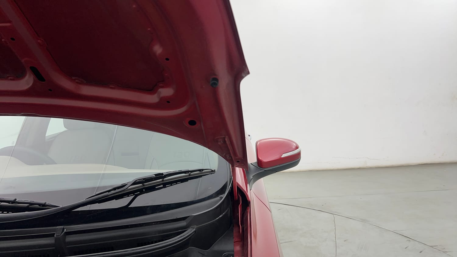 Used 2018 Hyundai Elite i20 Sportz 1.2 Petrol Manual engine ENGINE LEFT SIDE HINGE & APRON VIEW