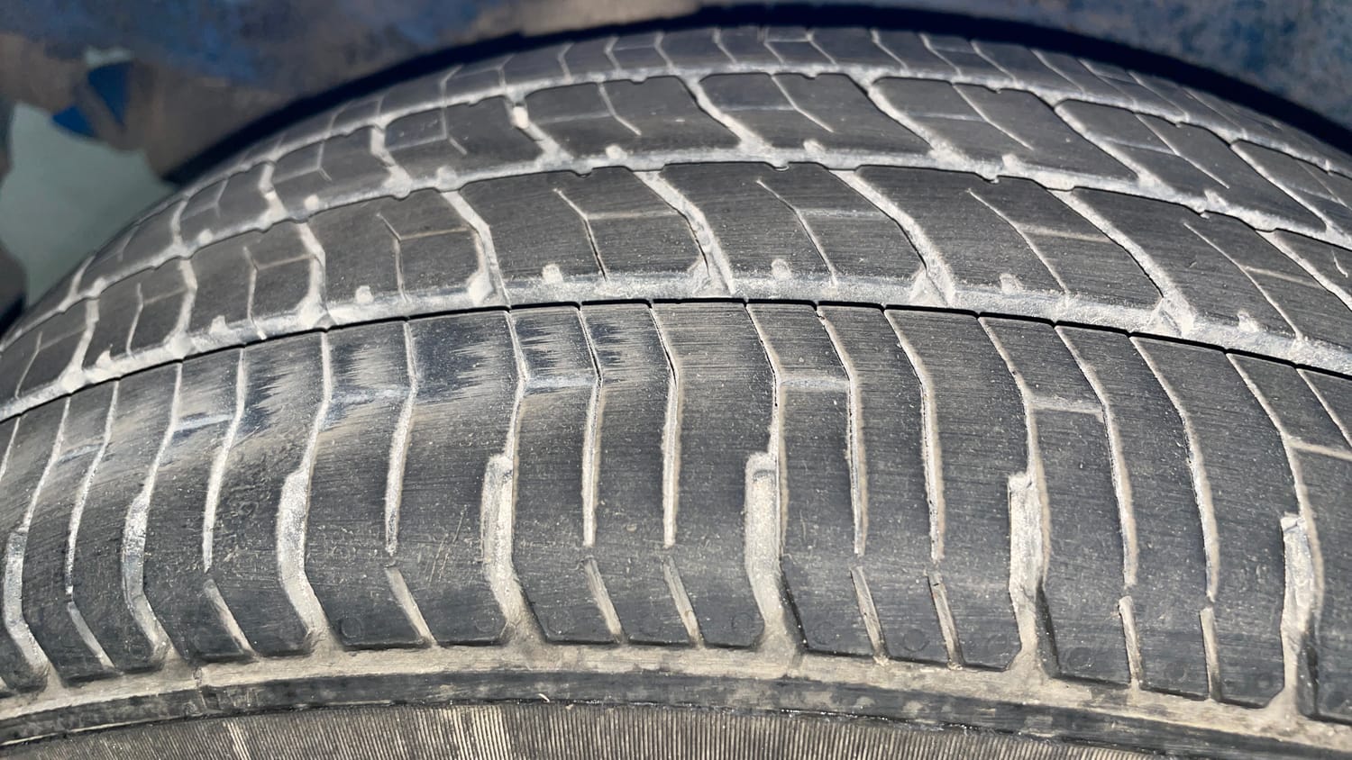 Used 2013 Honda Brio VX MT Petrol Manual tyres RIGHT REAR TYRE TREAD VIEW