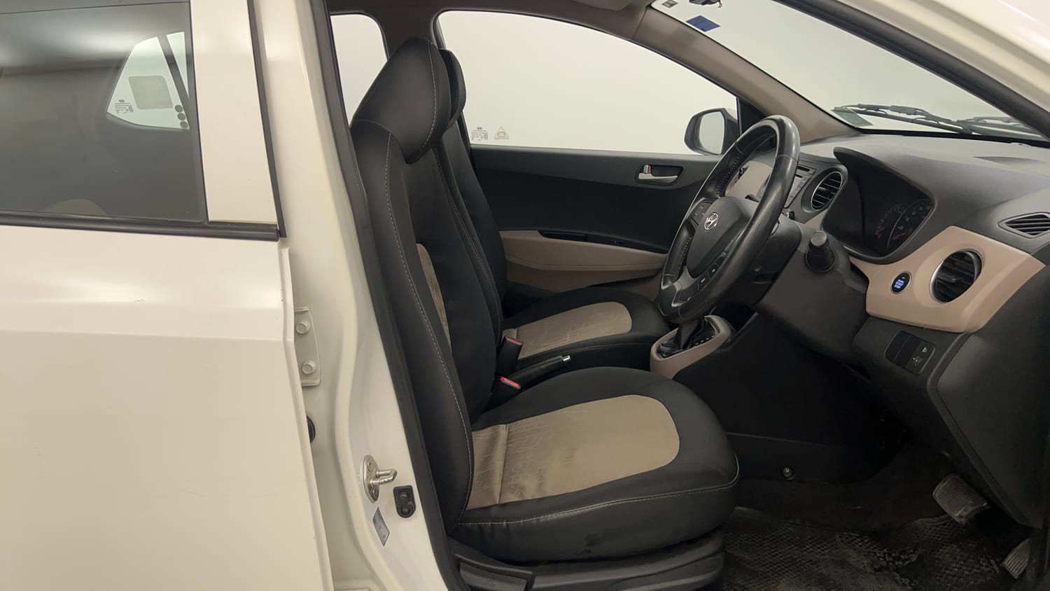 Used 2014 Hyundai Grand i10 Asta AT 1.2 Kappa VTVT Petrol Automatic interior RIGHT SIDE FRONT DOOR CABIN VIEW