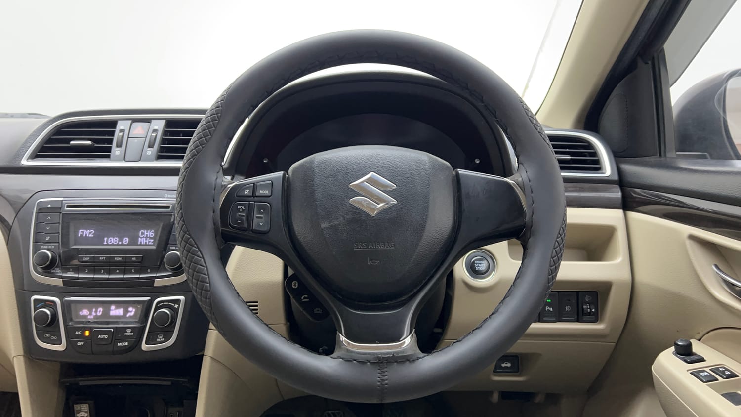 Used 2016 Maruti Suzuki Ciaz ZXi Petrol Manual interior STEERING VIEW
