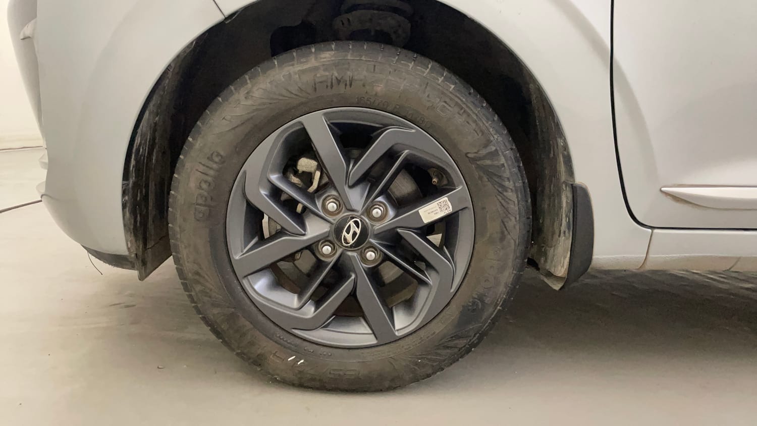 Used 2022 Hyundai Grand i10 Nios Sportz AMT 1.2 Kappa VTVT Petrol Automatic tyres LEFT FRONT TYRE RIM VIEW