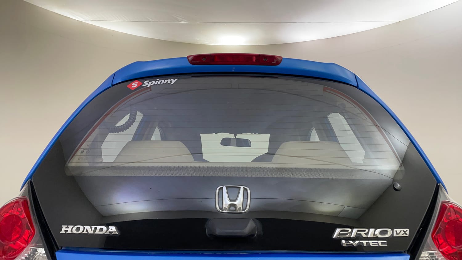 Used 2013 Honda Brio VX MT Petrol Manual exterior BACK WINDSHIELD VIEW
