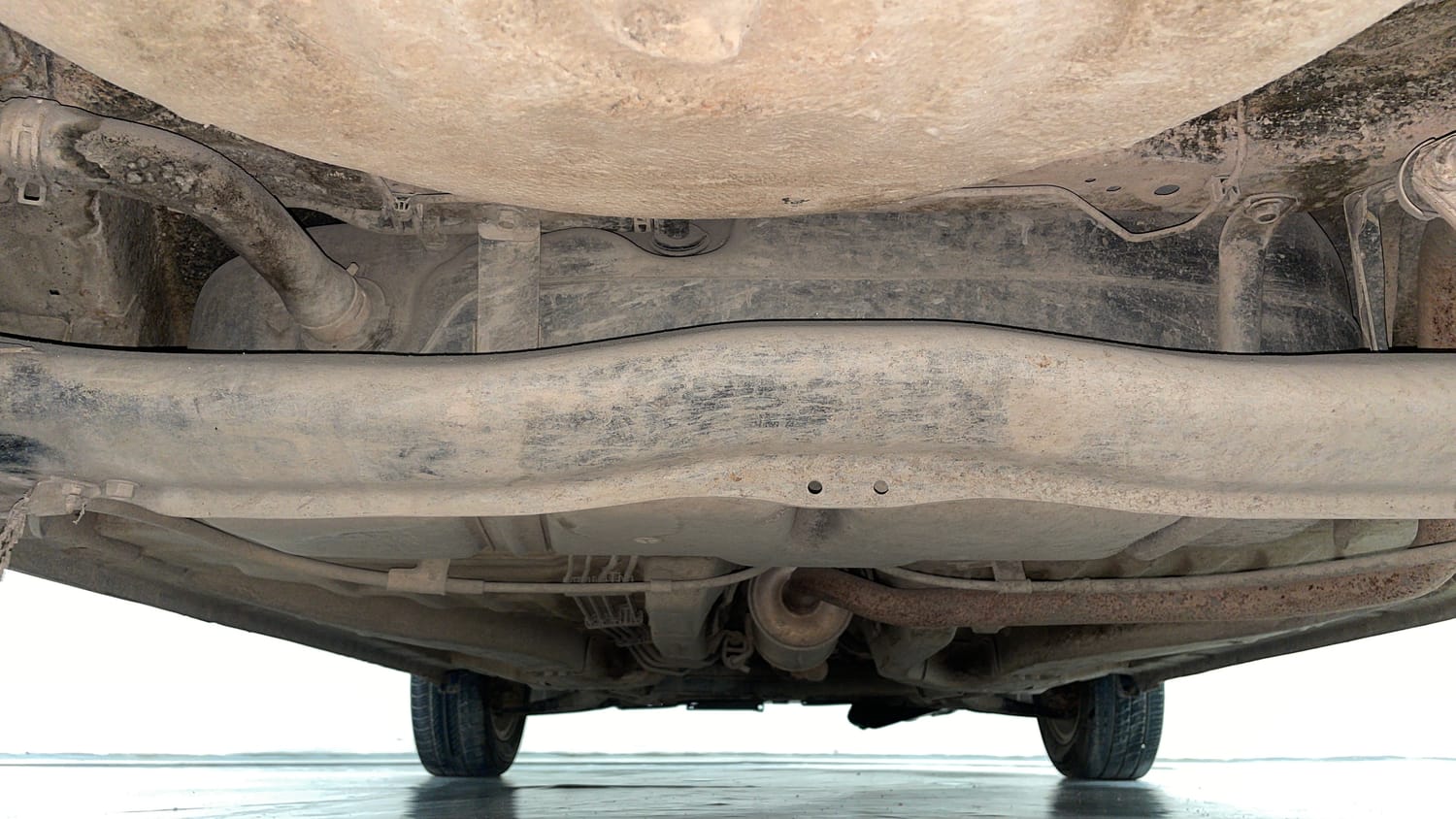 Used 2013 Honda Brio VX MT Petrol Manual extra REAR UNDERBODY VIEW (TAKEN FROM REAR)