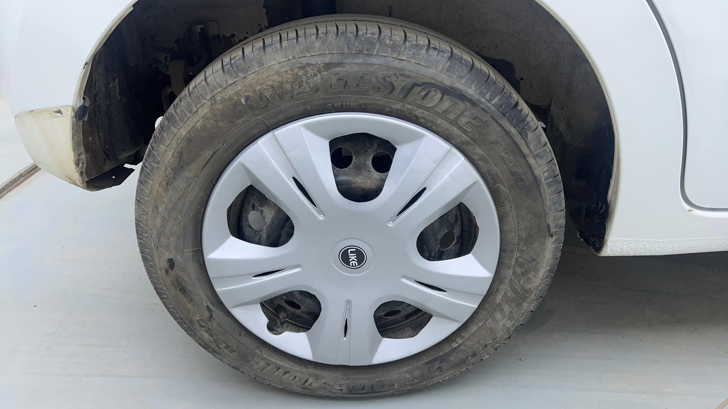 Used 2017 Maruti Suzuki Celerio VXi Petrol Manual tyres RIGHT REAR TYRE RIM VIEW