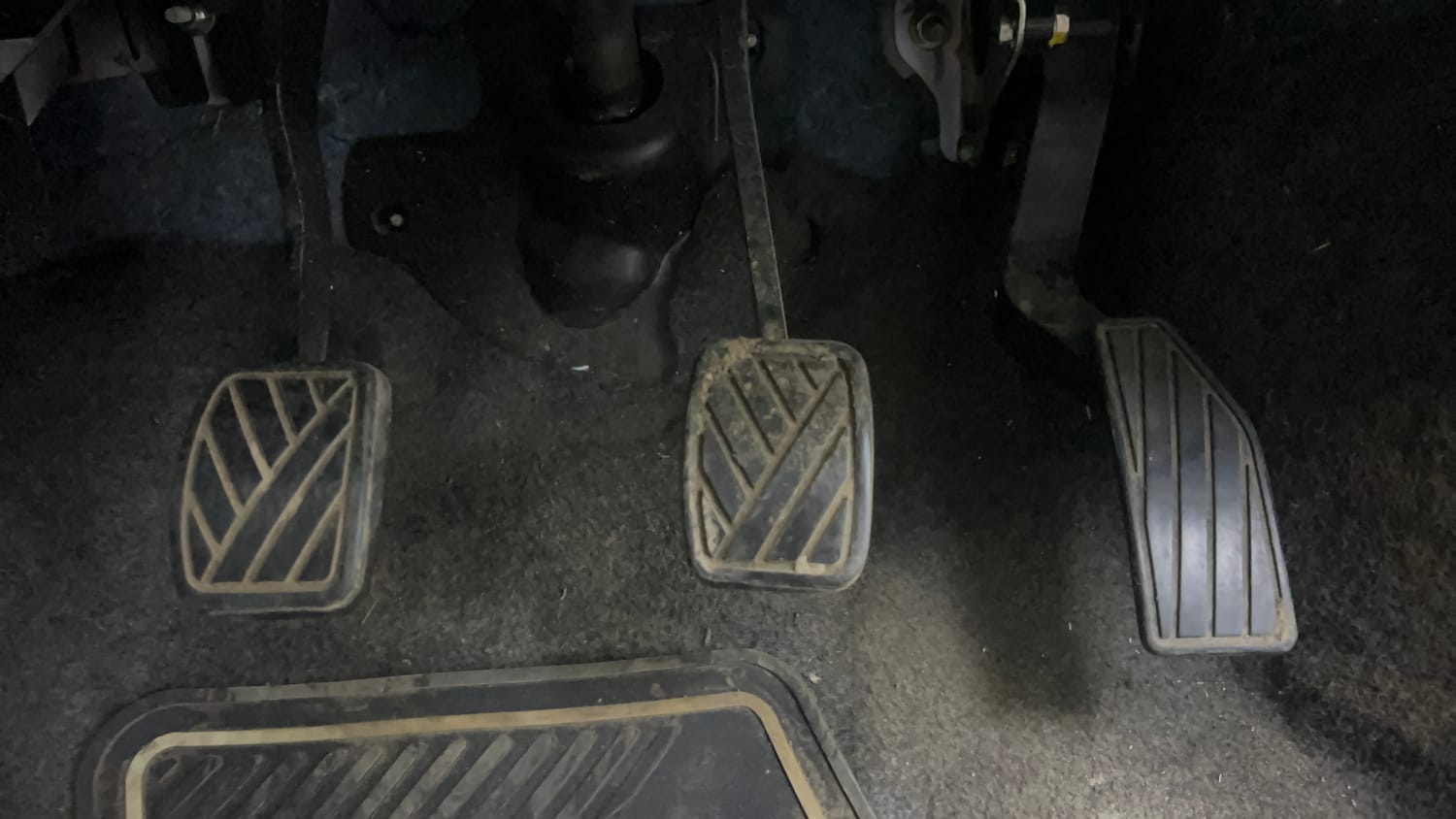 Used 2017 Maruti Suzuki Celerio VXi Petrol Manual interior PEDALS VIEW