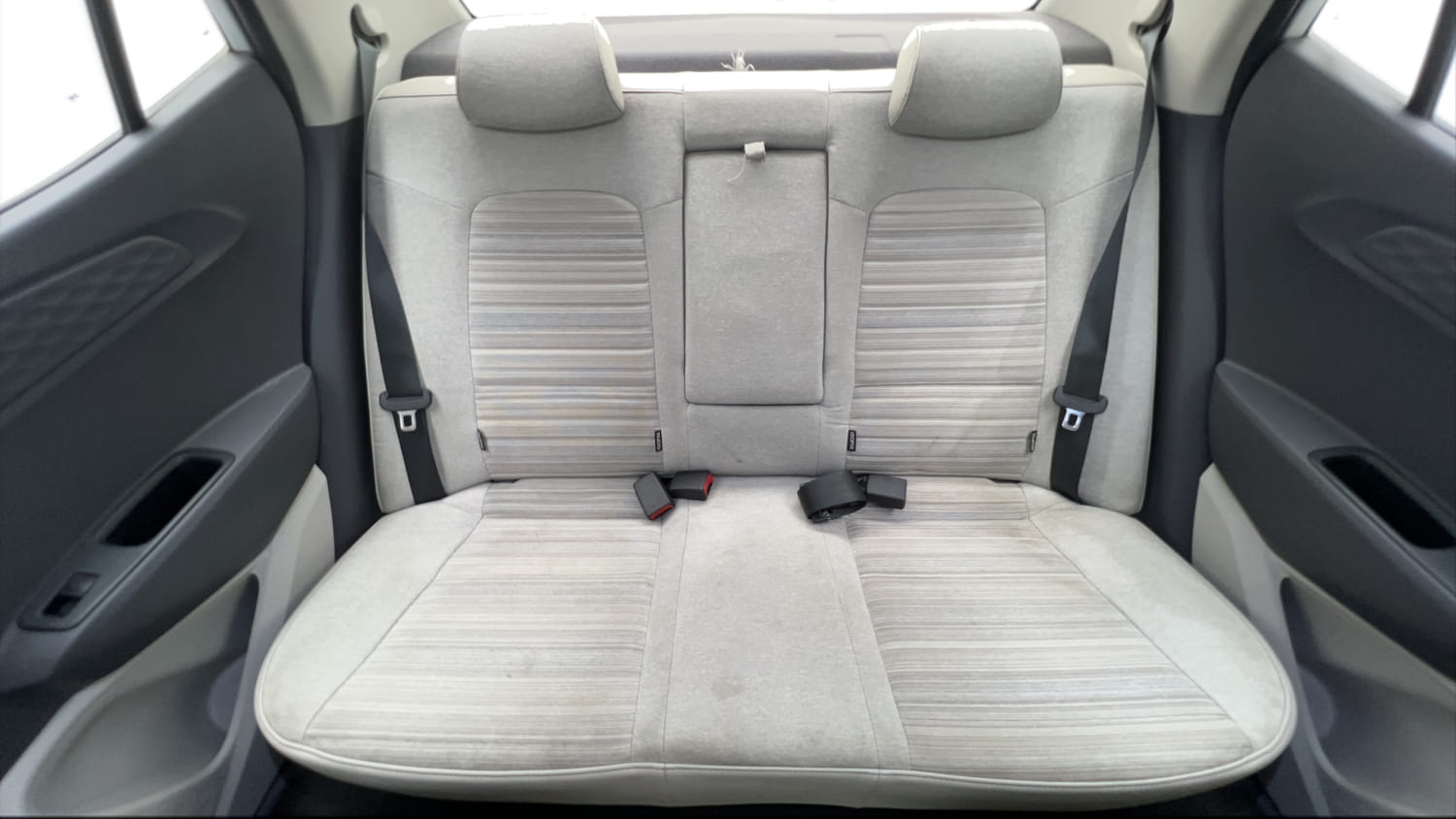 Used 2021 Hyundai Aura S 1.2 AMT Petrol Petrol Automatic interior REAR SEAT CONDITION VIEW