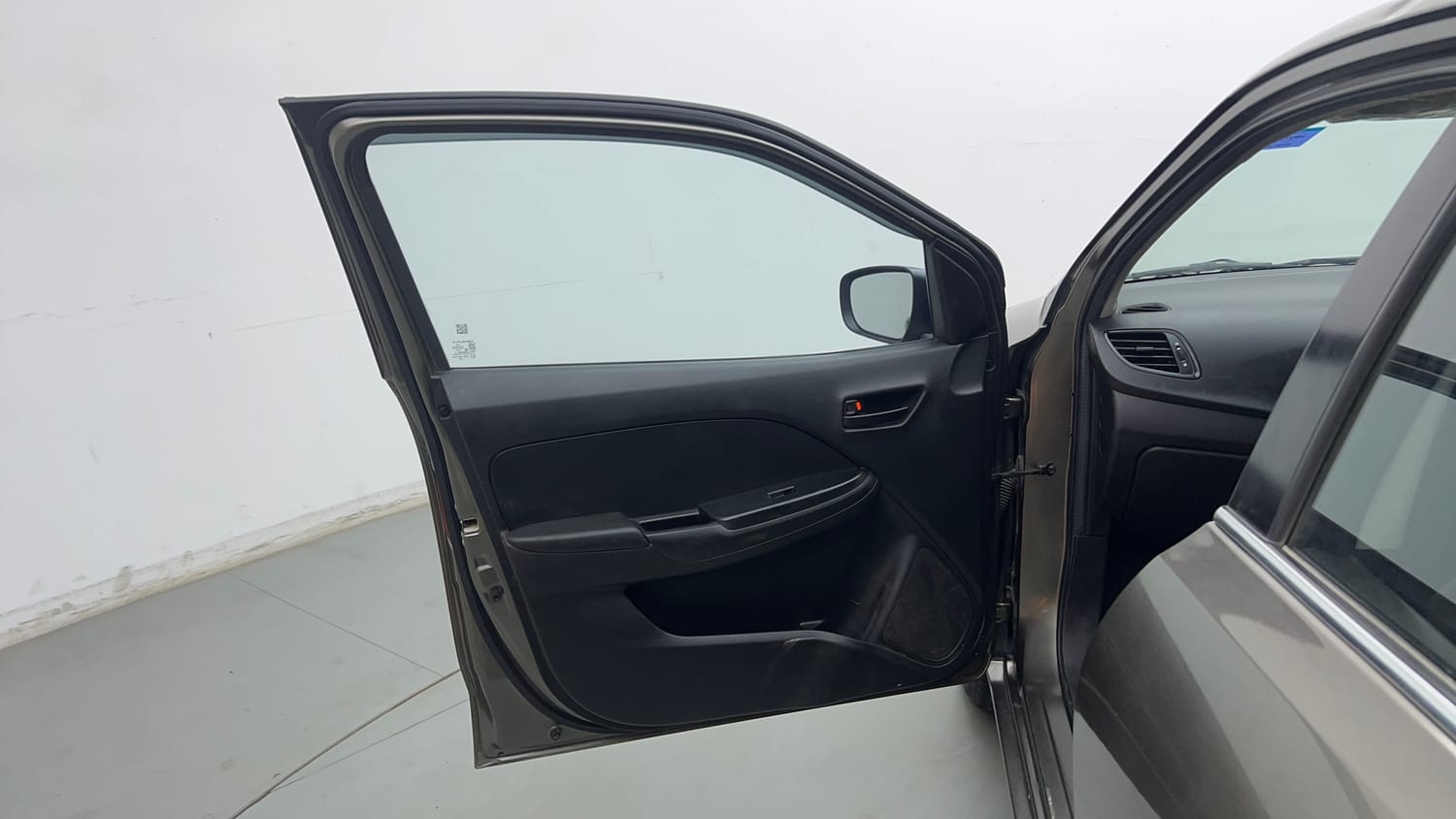 Used 2021 Maruti Suzuki Baleno Sigma Petrol Manual interior LEFT FRONT DOOR OPEN VIEW