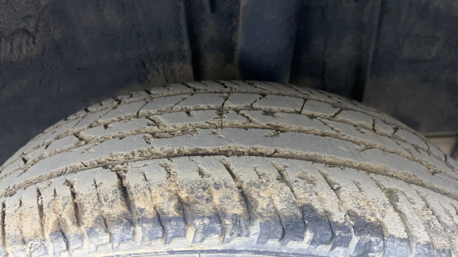 Used 2021 Renault Kiger RXT AMT Dual Tone Petrol Automatic tyres LEFT REAR TYRE TREAD VIEW