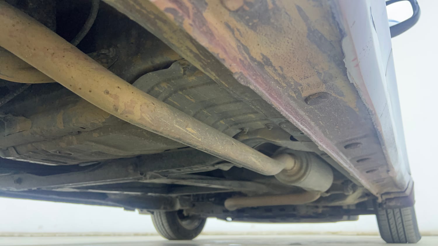 Used 2015 Honda City V Petrol Manual extra REAR RIGHT UNDERBODY VIEW