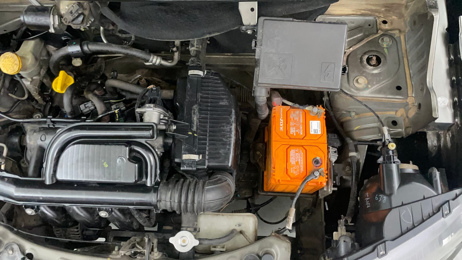 Used 2018 Renault Kwid RXL Petrol Manual engine ENGINE LEFT SIDE VIEW