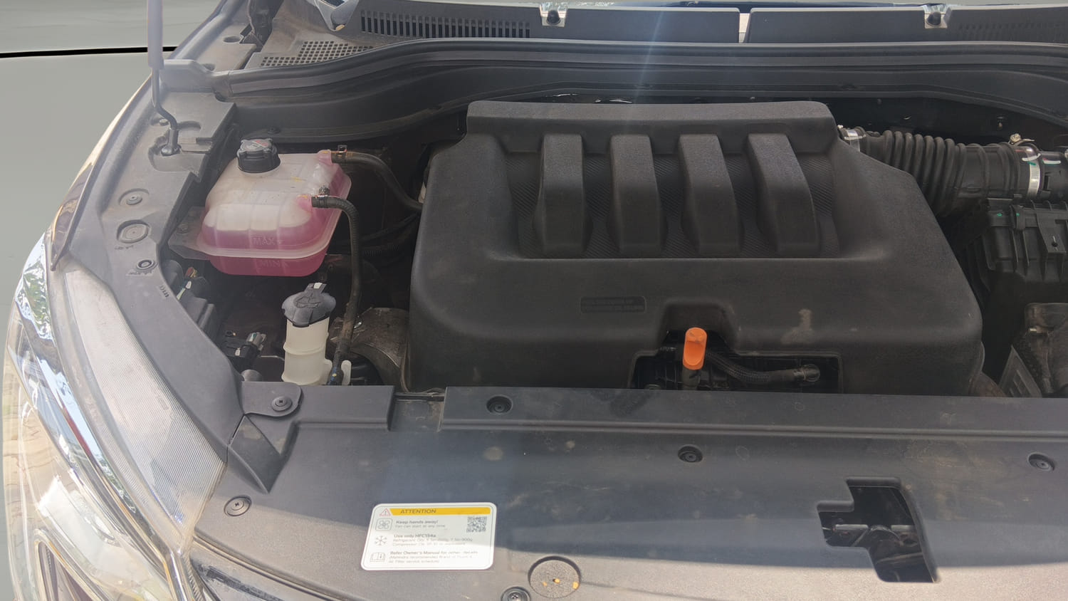 Used 2025 Mahindra XUV700 AX7 Luxury Pack Petrol AT 7 STR Petrol Automatic engine ENGINE RIGHT SIDE VIEW