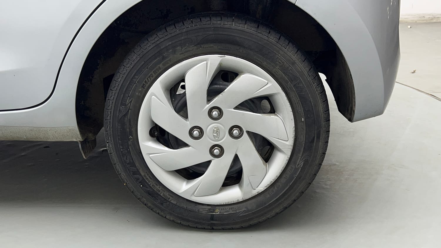 Used 2019 Hyundai Santro Asta Petrol Manual tyres LEFT REAR TYRE RIM VIEW