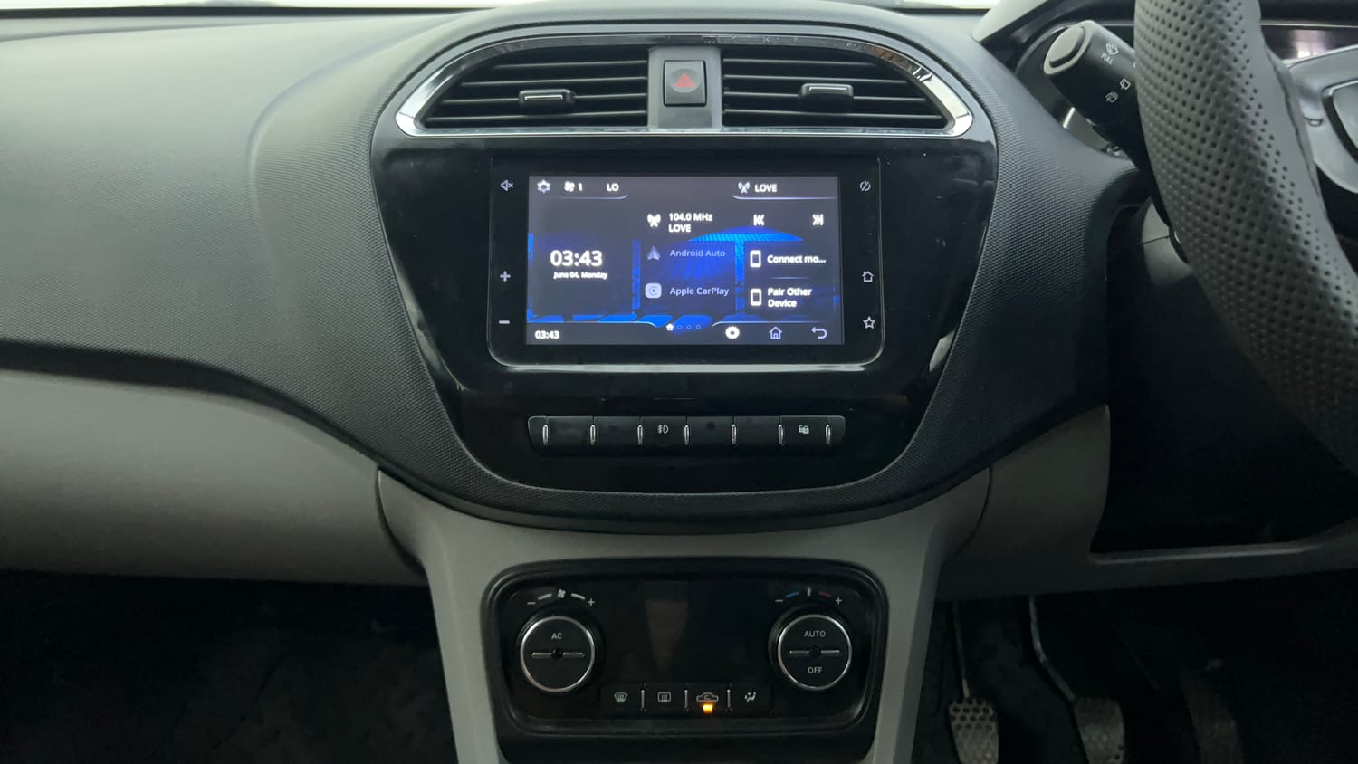 Used 2020 Tata Tiago Revotron XZ Plus Petrol Manual interior MUSIC SYSTEM & AC CONTROL VIEW