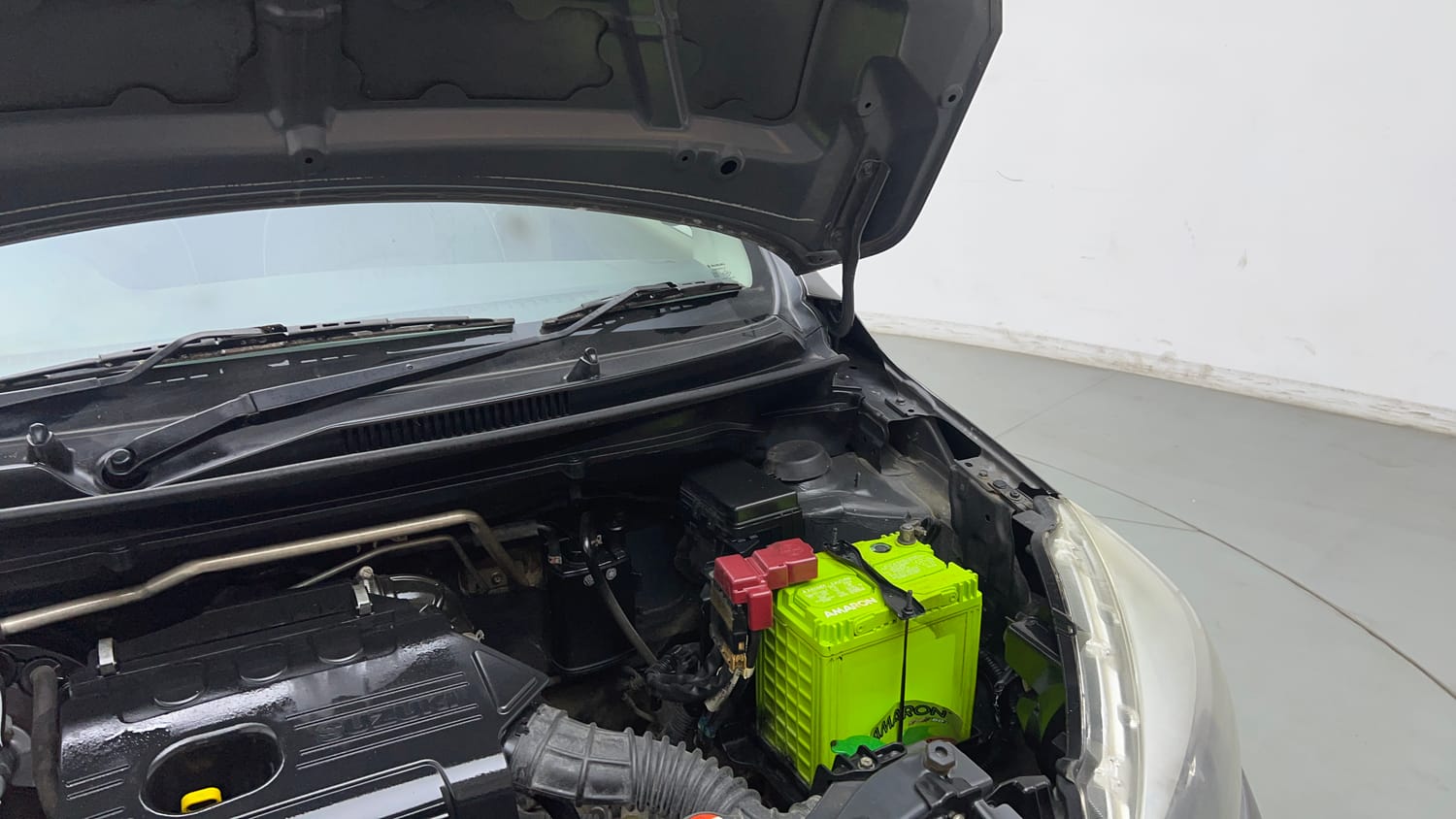 Used 2016 Maruti Suzuki Celerio VXi Petrol Manual engine ENGINE LEFT SIDE HINGE & APRON VIEW
