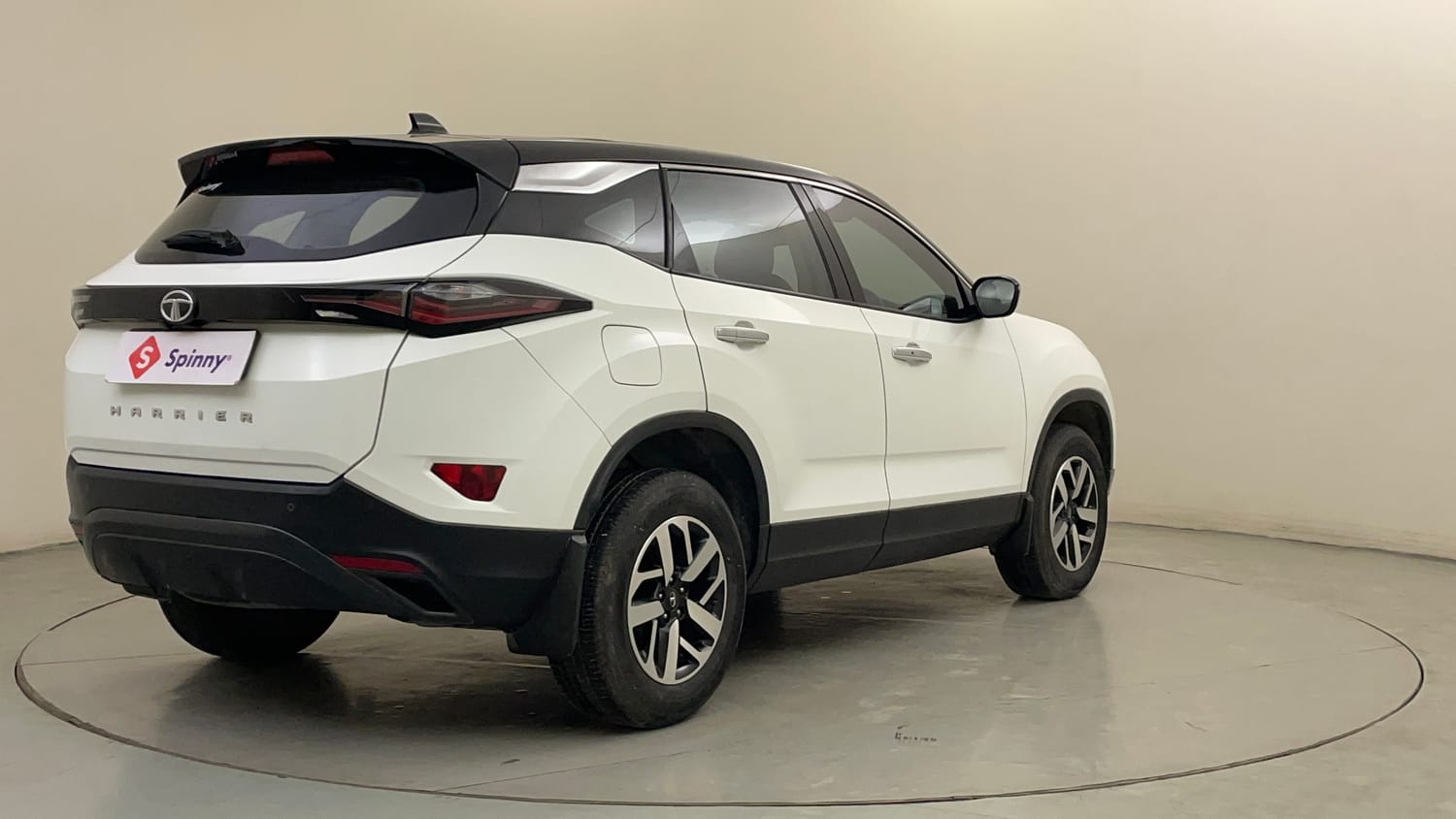 Used 2022 Tata Harrier XZA Plus Dual Tone Diesel Automatic exterior RIGHT REAR CORNER VIEW