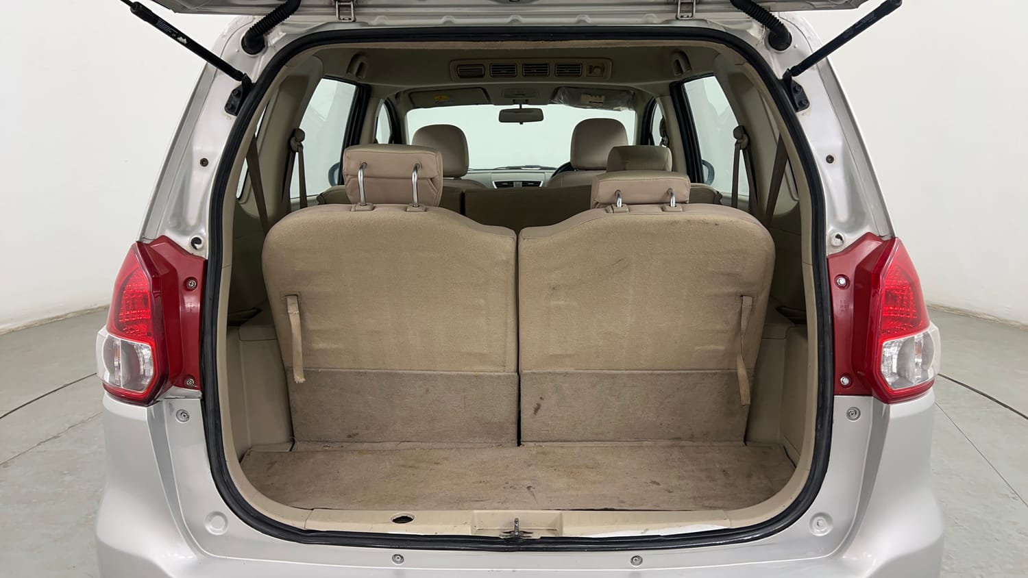 Used 2018 Maruti Suzuki Ertiga ZXI+ Petrol Manual interior DICKY INSIDE VIEW