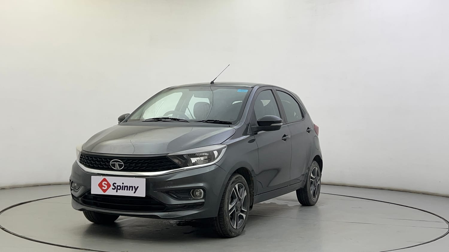 Used 2020 Tata Tiago Revotron XZ Plus Petrol Manual exterior LEFT SIDE VIEW