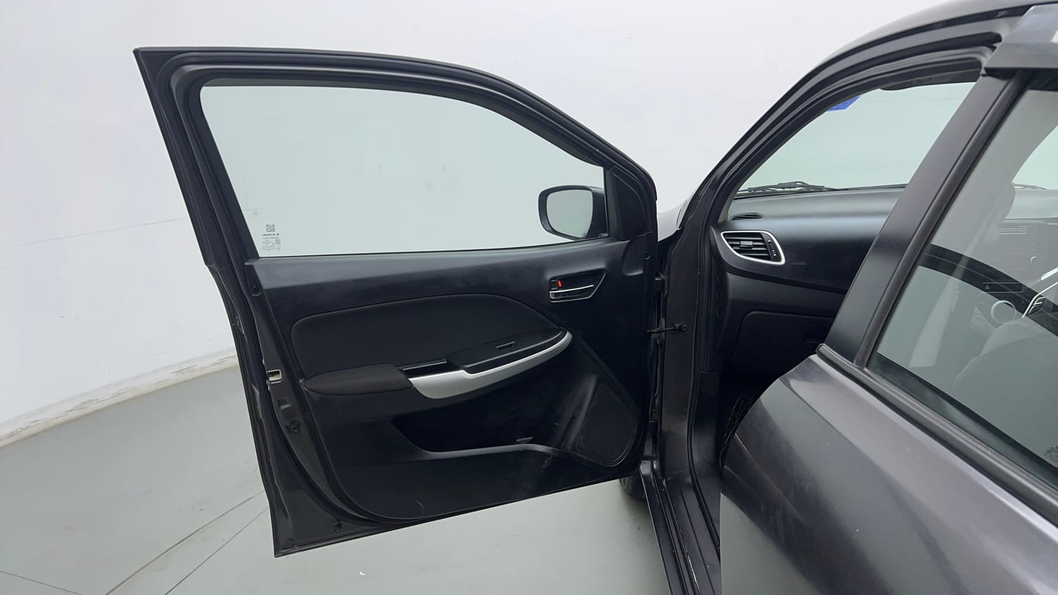 Used 2018 Maruti Suzuki Baleno Delta 1.2 Petrol Manual interior LEFT FRONT DOOR OPEN VIEW