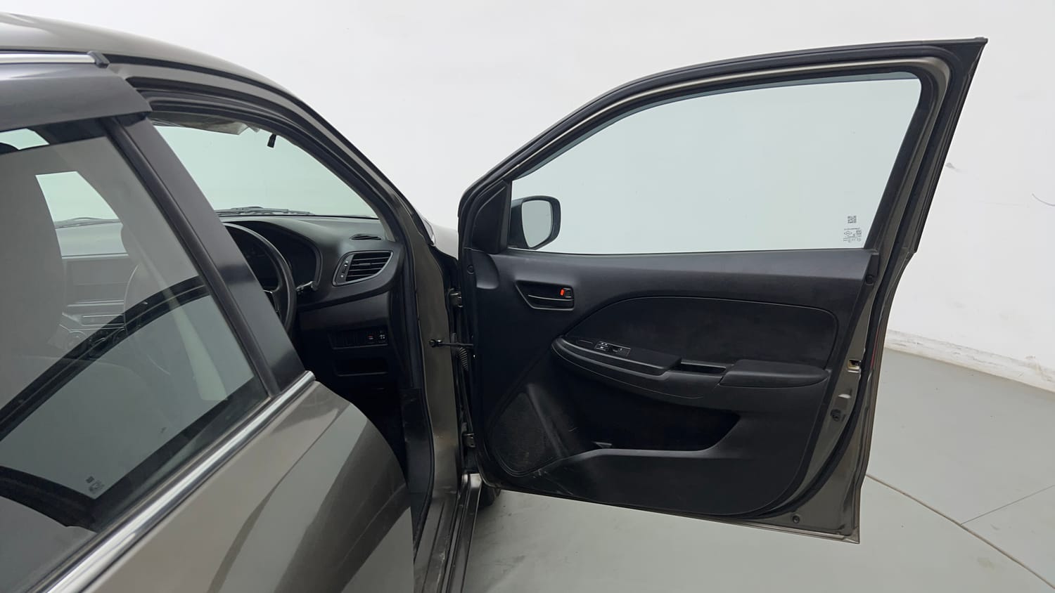 Used 2021 Maruti Suzuki Baleno Sigma Petrol Manual interior RIGHT FRONT DOOR OPEN VIEW