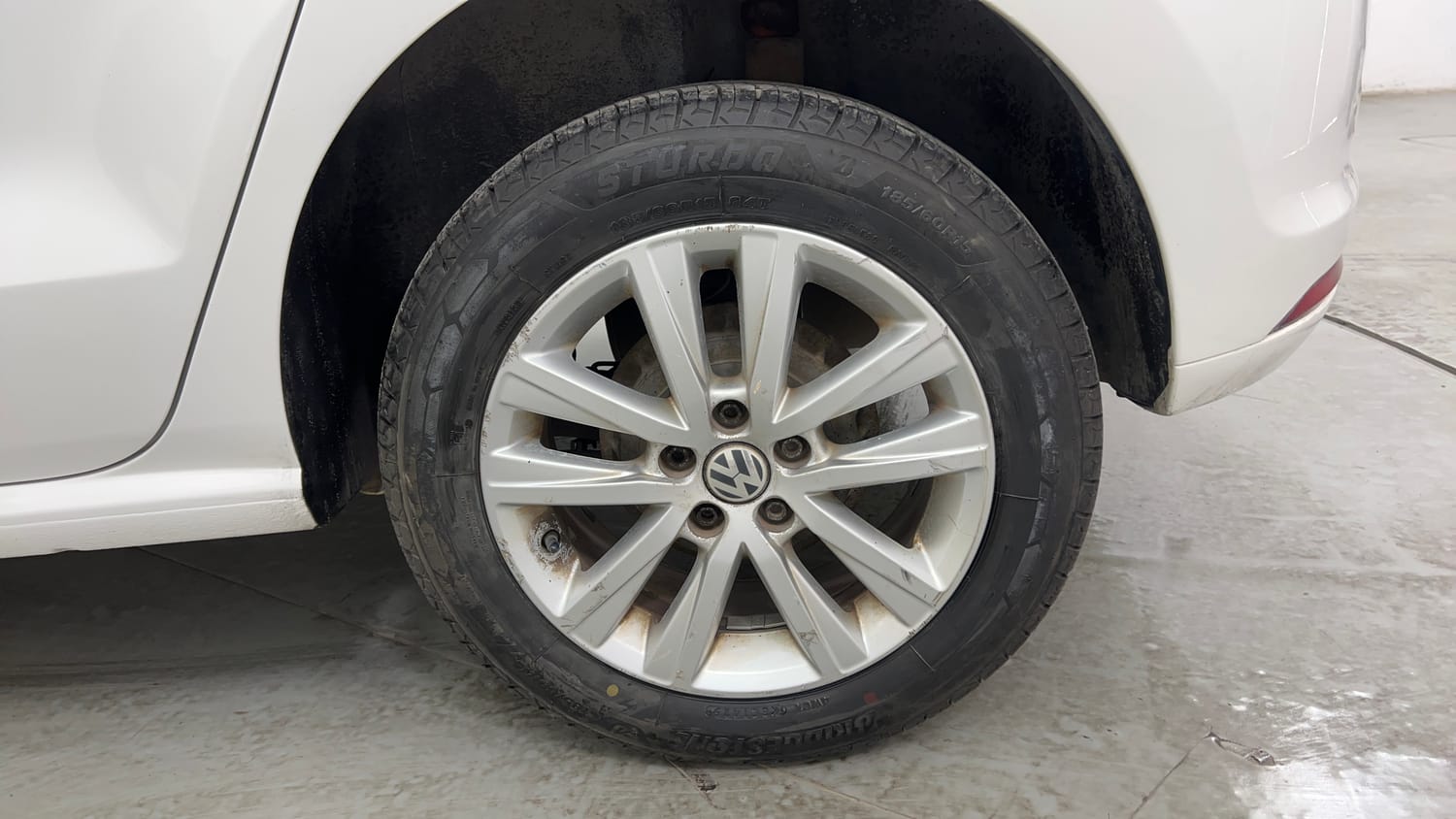 Used 2016 Volkswagen Polo GT TSI Petrol Automatic tyres LEFT REAR TYRE RIM VIEW