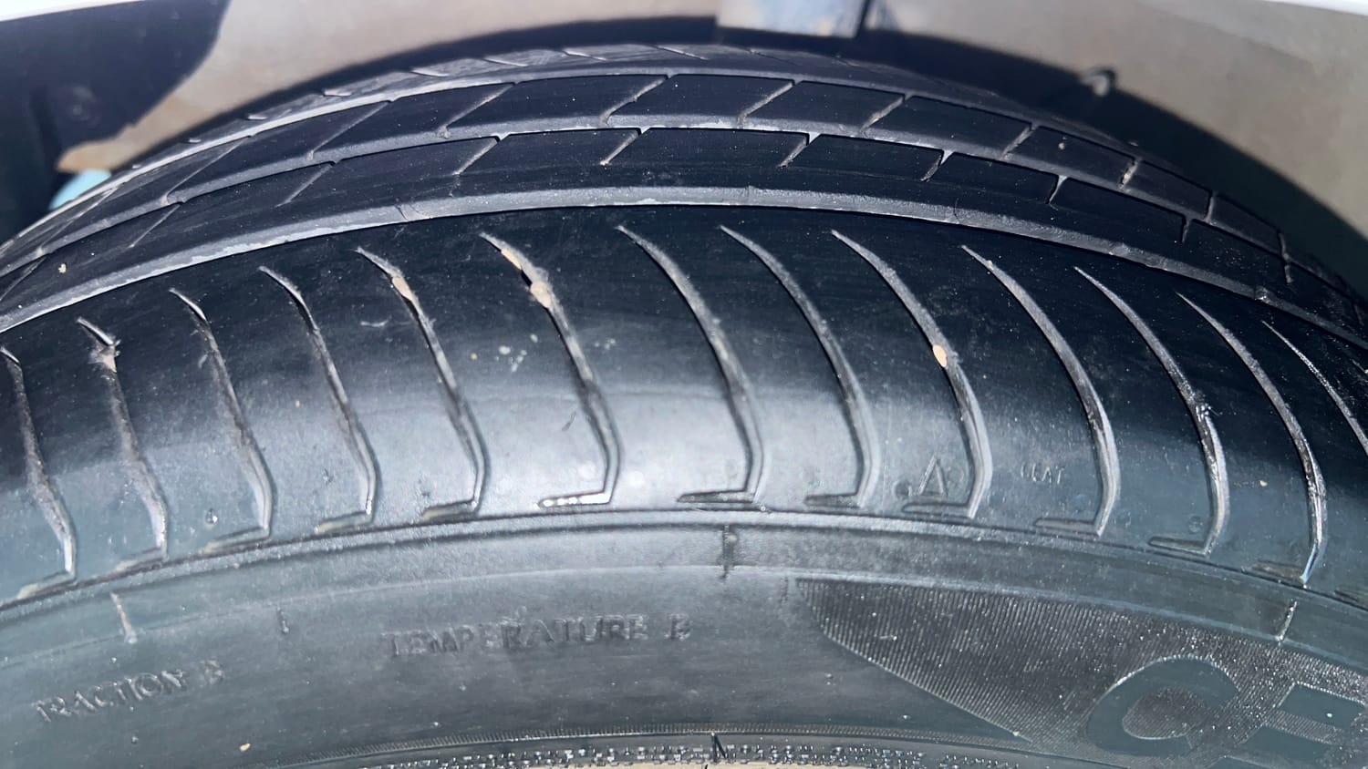 Used 2021 Hyundai Aura S 1.2 AMT Petrol Petrol Automatic tyres LEFT FRONT TYRE TREAD VIEW