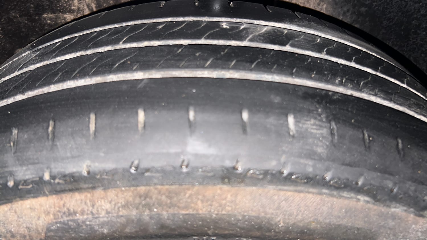 Used 2023 Tata Altroz XZ Diesel Diesel Manual tyres LEFT REAR TYRE TREAD VIEW
