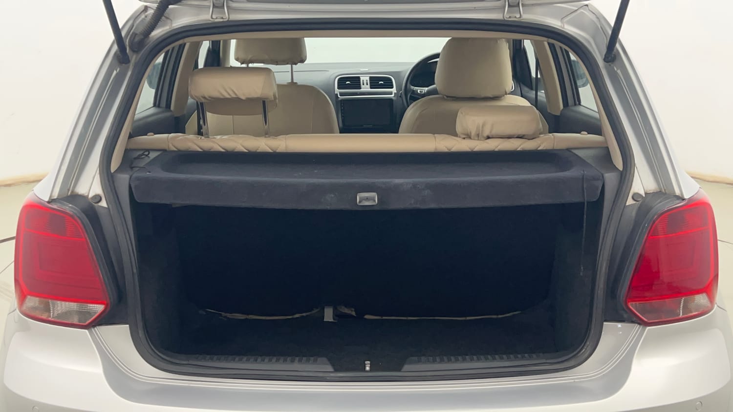 Used 2014 Volkswagen Polo Trendline 1.2L (P) Petrol Manual interior DICKY INSIDE VIEW