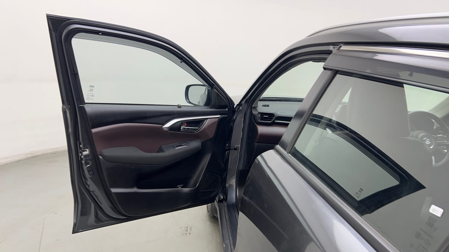 Used 2025 Maruti Suzuki Grand Vitara Delta Smart Hybrid Petrol Manual interior LEFT FRONT DOOR OPEN VIEW