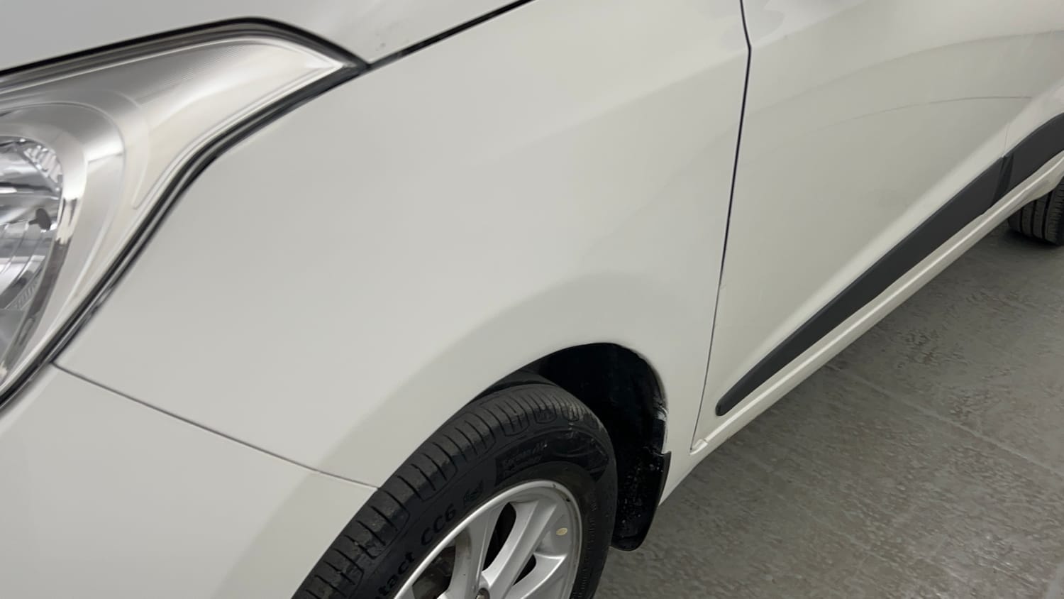 Used 2014 Hyundai Grand i10 Asta AT 1.2 Kappa VTVT Petrol Automatic dents MINOR SCRATCH