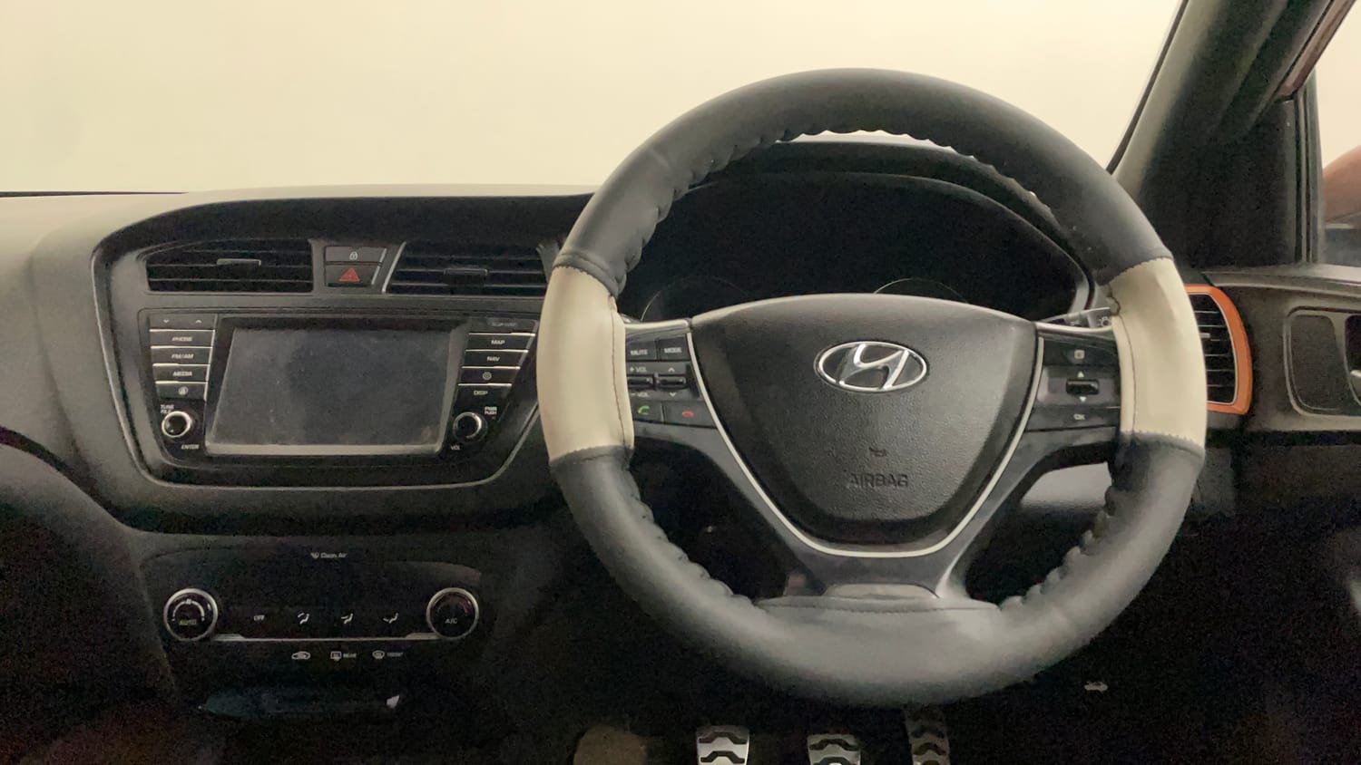 Used 2016 Hyundai i20 Active 1.2 SX Petrol Manual interior STEERING VIEW